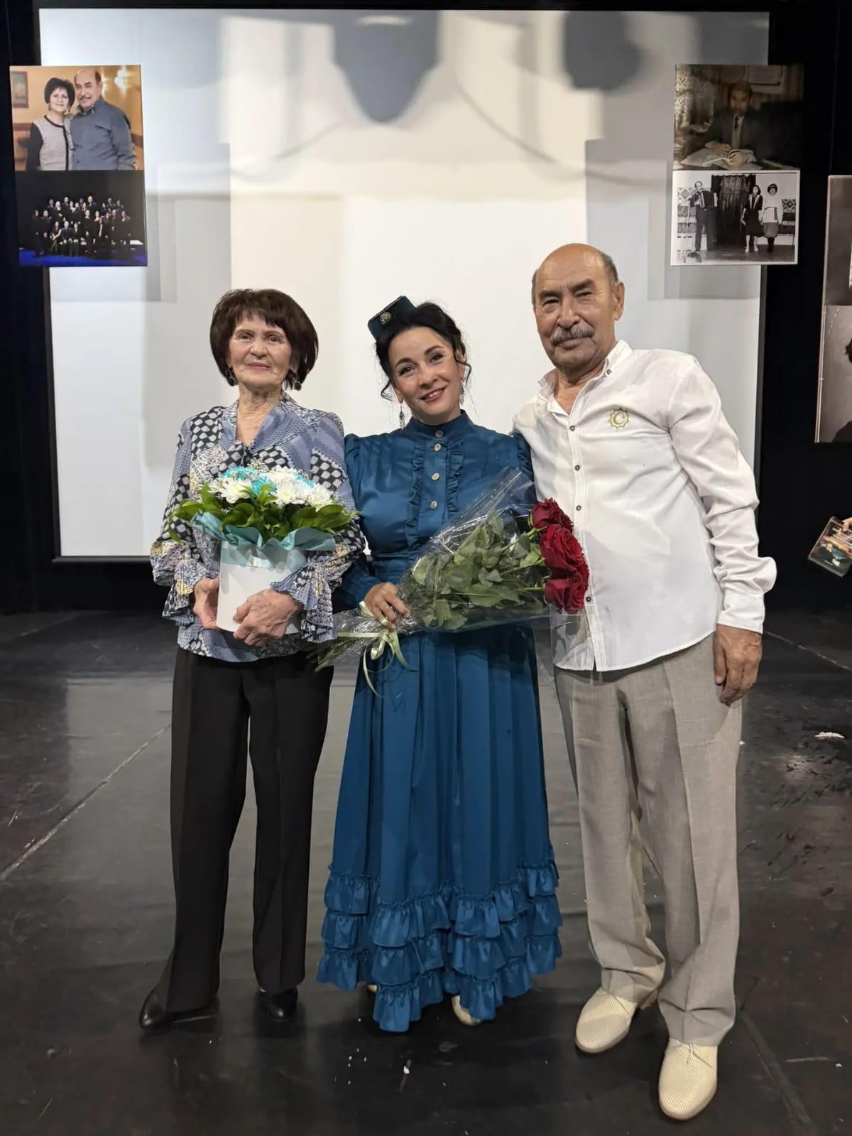 Остазы, күренекле режиссер Рөстәм Абдуллаев һәм аның хатыны – танылган артист Люция ханым белән. /Фотолар – Р.Хәйруллинаның шәхси архивыннан.